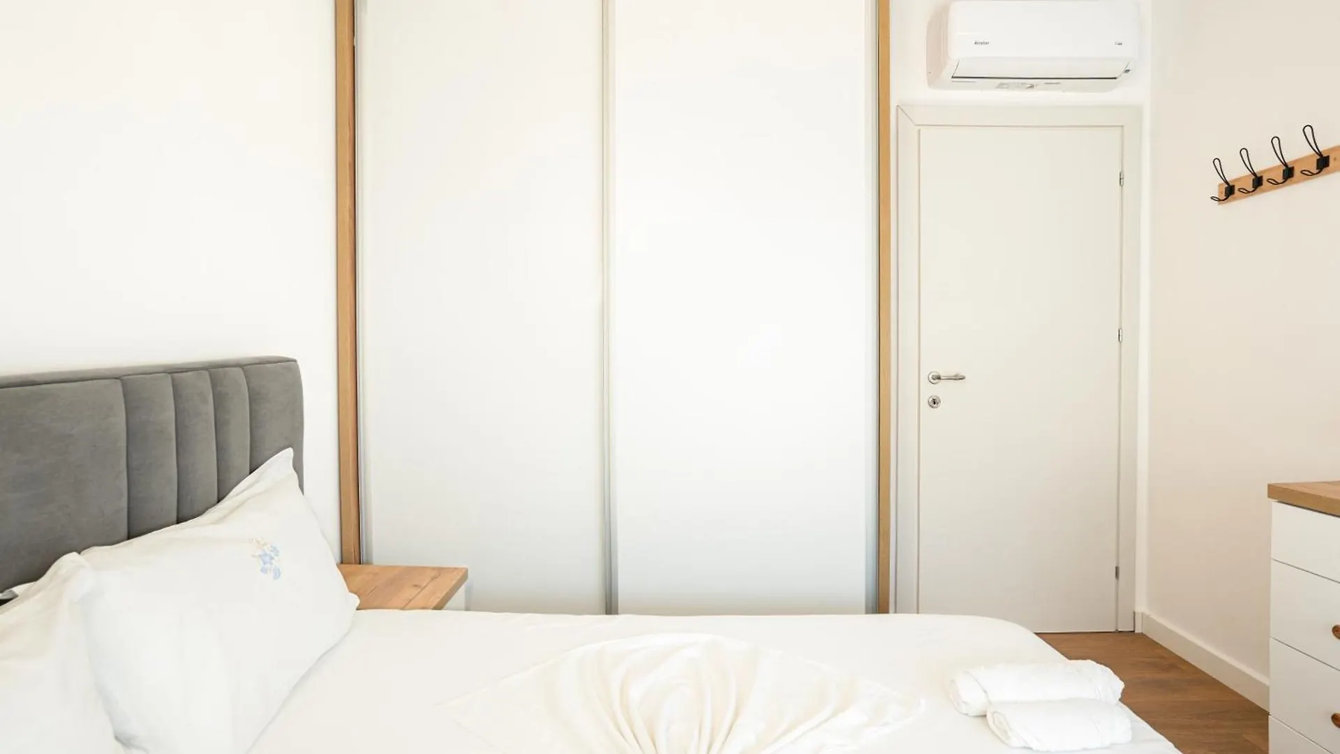 The Blue Pearl Apartment 2 Durres