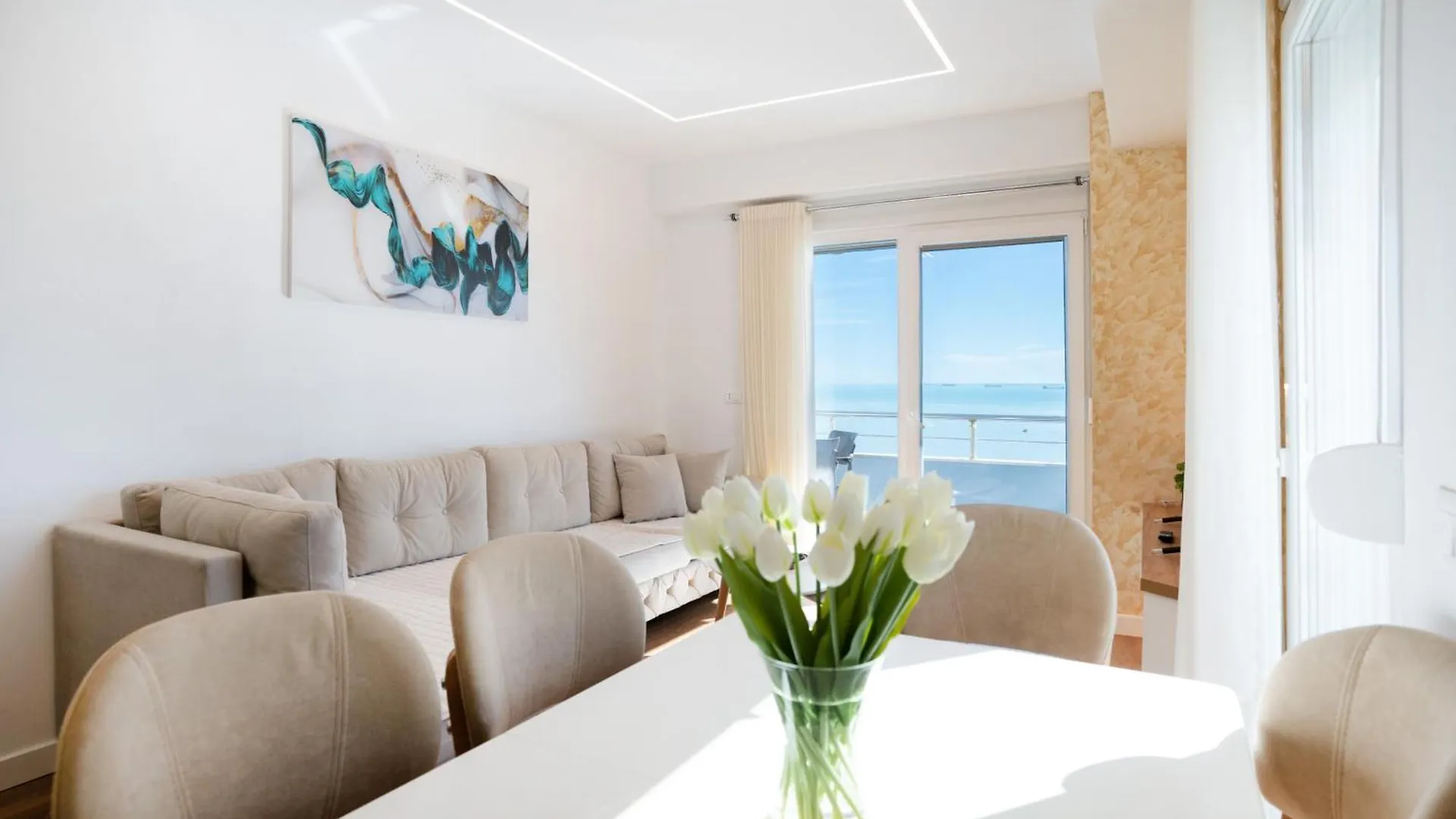 The Blue Pearl Apartment 2 Durres