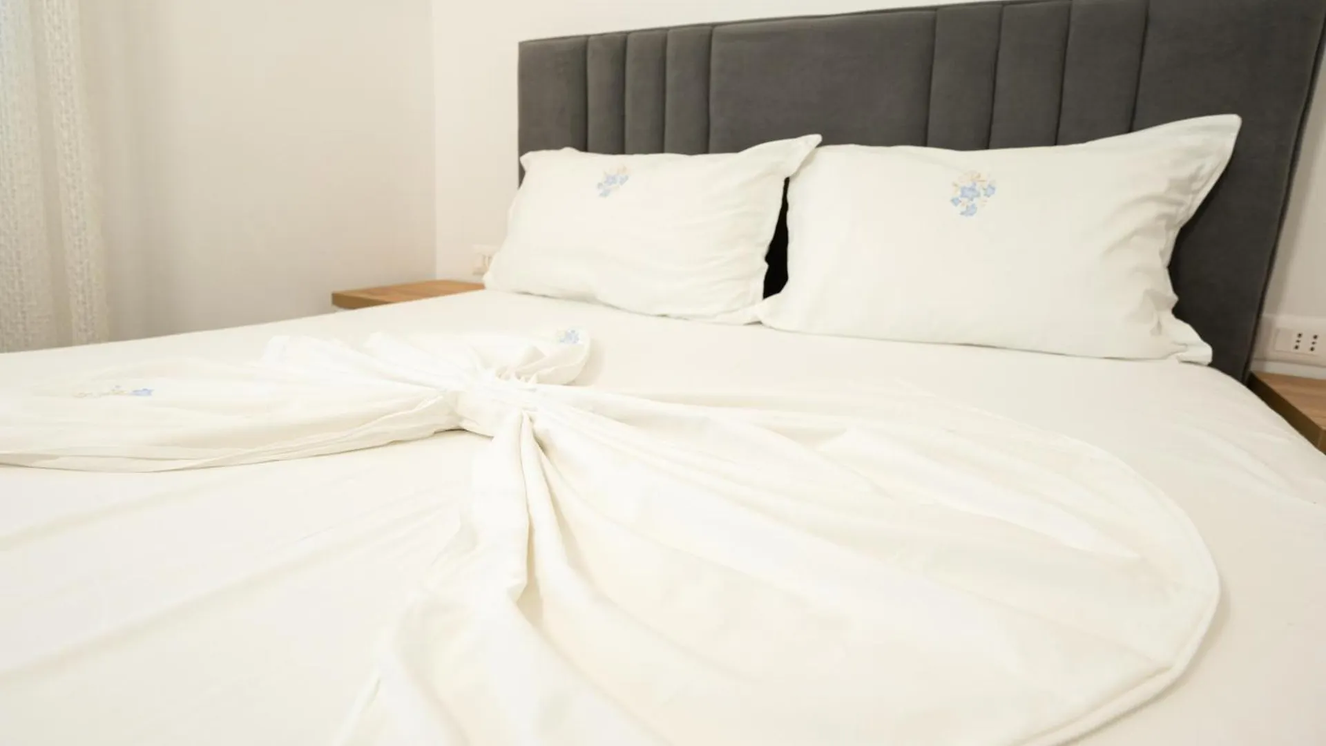 The Blue Pearl Apartment 2 Durres