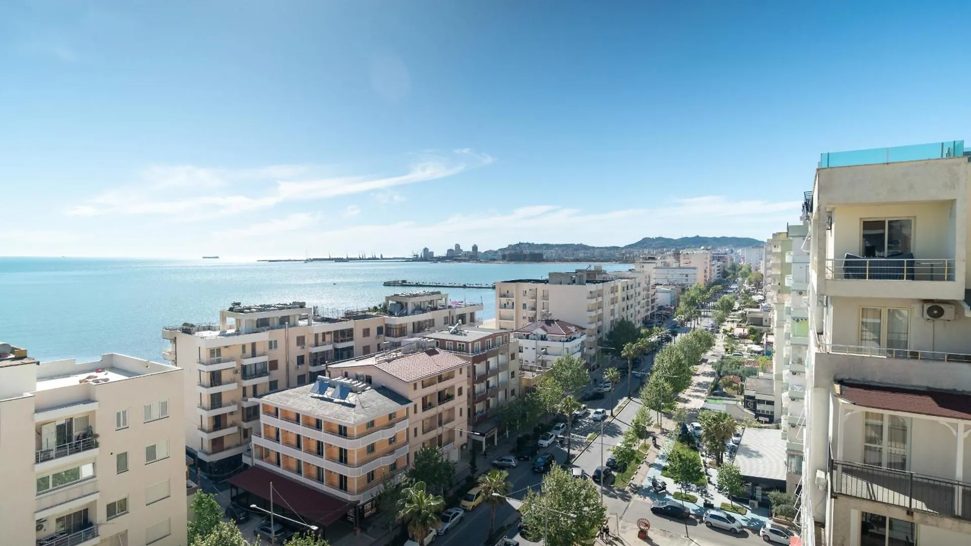 The Blue Pearl Apartment 2 Durres 0*,